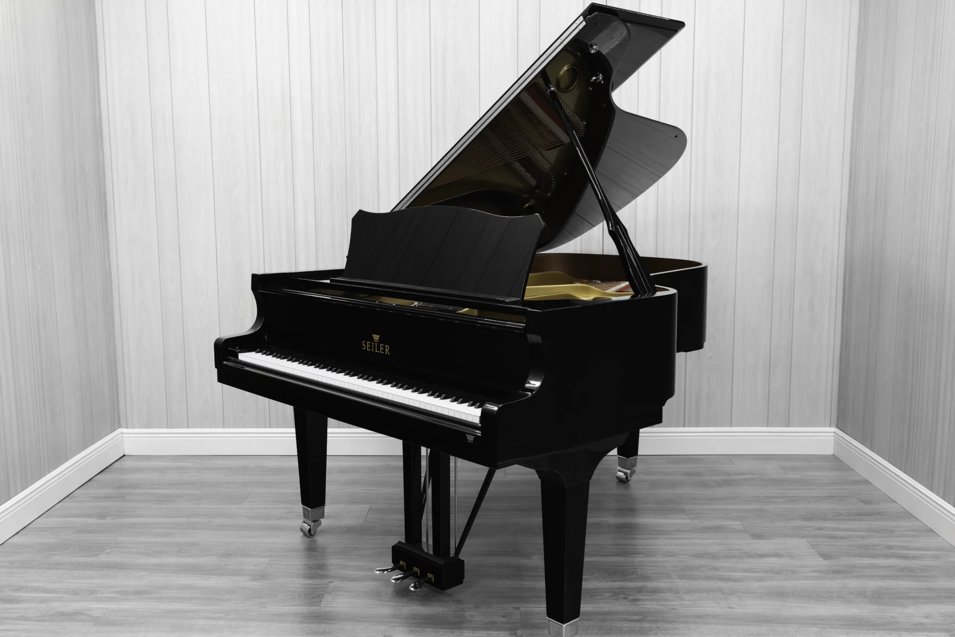 Seiler 186NG Grand Piano